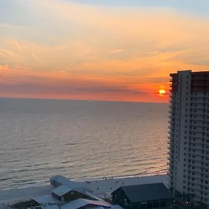 1717 Laketown Wharf 1 King Bedroom, 2 Bath Panama City Beach